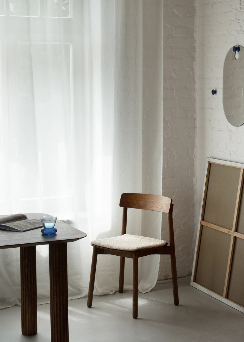 Arche ARCH02 - Stuhl in Dunkel Eiche präsentiert im Onlineshop von KAQTU Design AG. Stuhl ist von Tamo