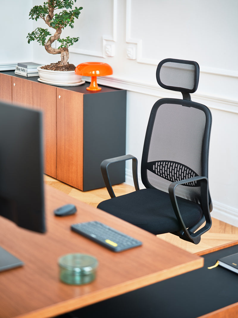 Astro ASR01 - Bürostuhl in  präsentiert im Onlineshop von KAQTU Design AG. Bürostuhl ist von Mdd