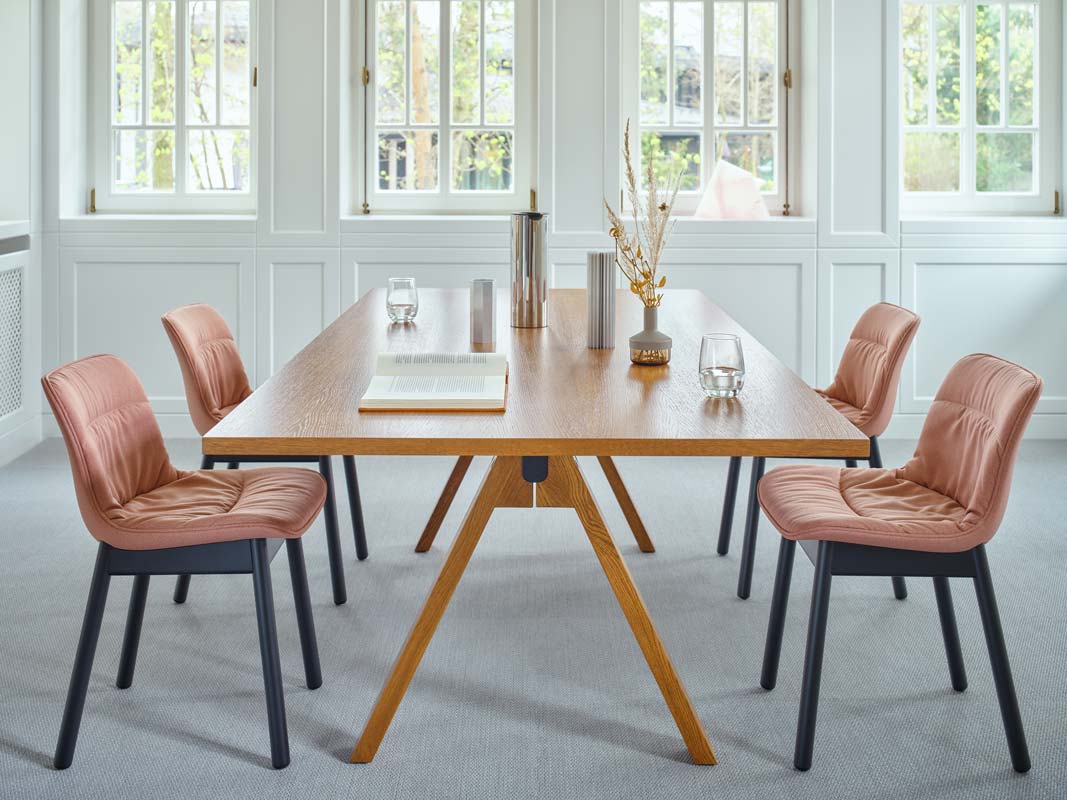 Baltic 2 Soft Duo BLK5P14 - Stuhl mit holzbasis in Grau präsentiert im Onlineshop von KAQTU Design AG. Stuhl ist von Mdd