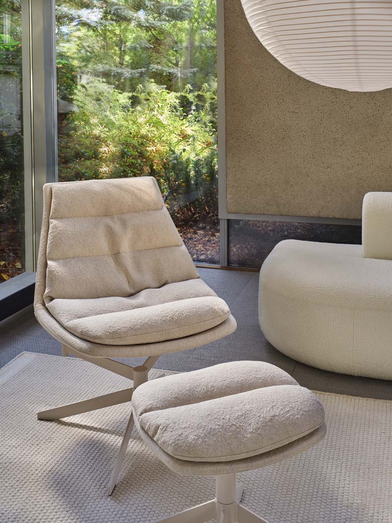 Fat Frank F06 - Fußhocker in Orange präsentiert im Onlineshop von KAQTU Design AG. Hocker ist von Mdd