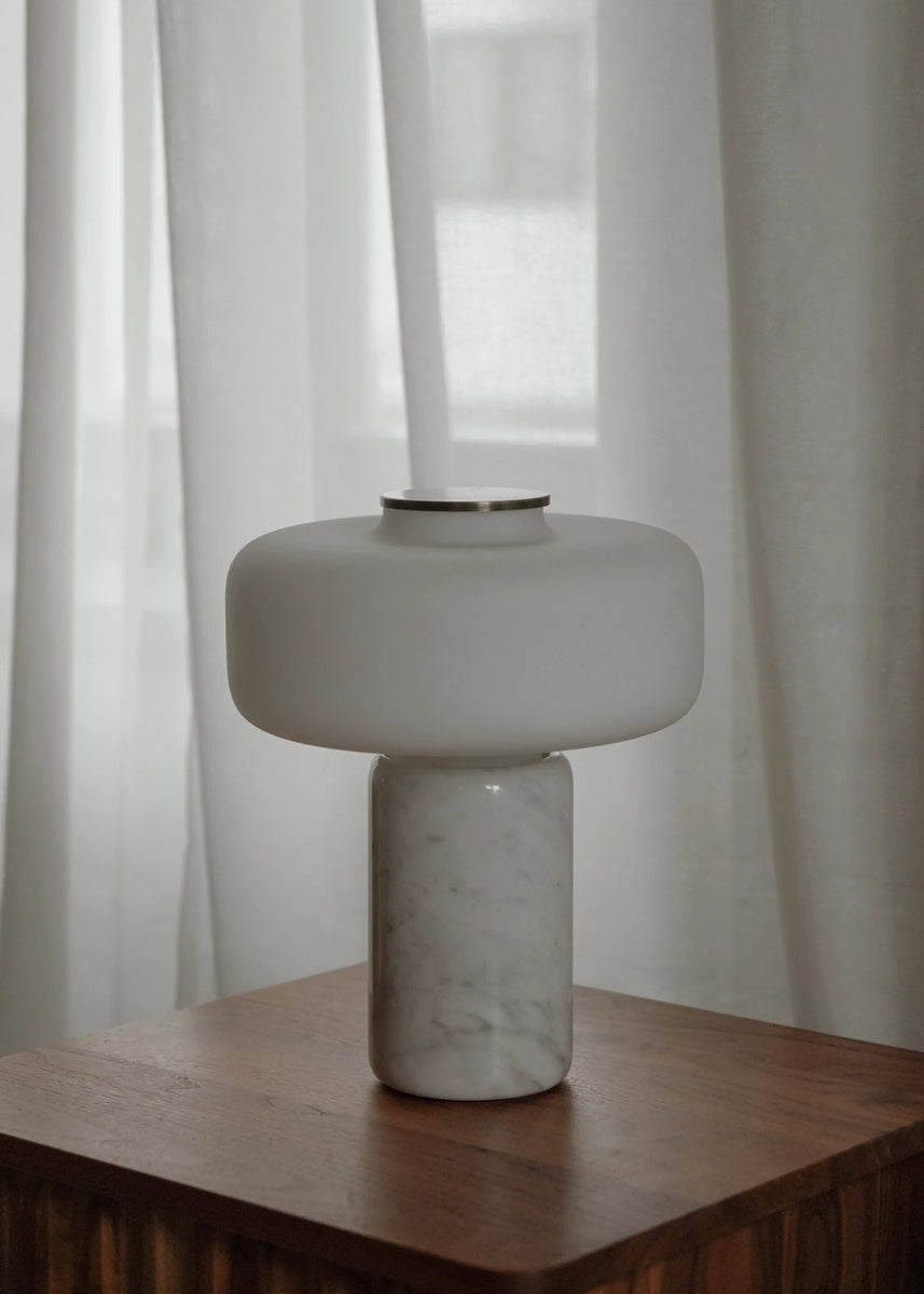 Fonte FNT01 - Lampe in Braun präsentiert im Onlineshop von KAQTU Design AG. Tischleuchte ist von Tamo