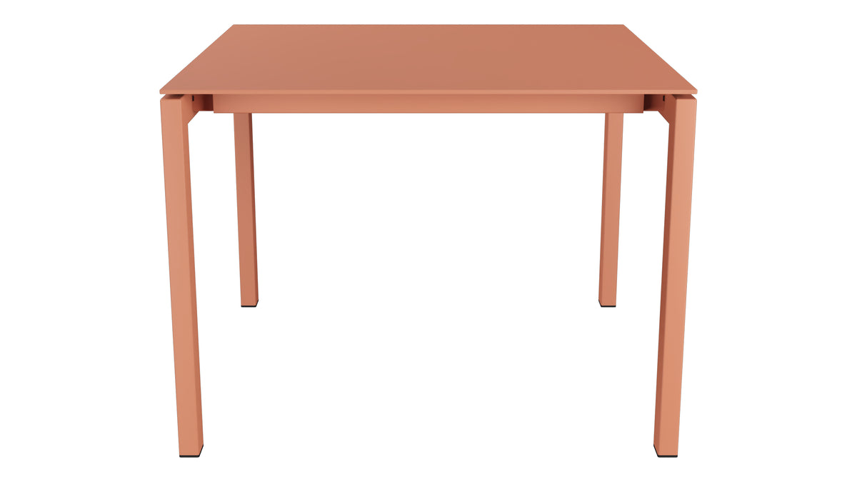 Luzern Glasfaser-Gartentisch 100x100 in Pastellterracotta präsentiert im Onlineshop von KAQTU Design AG. Gartentisch ist von Schaffner
