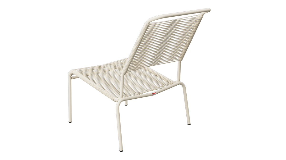 Säntis Spaghetti-Lounger ohne Armlehne Hochlehner in Pastellsand präsentiert im Onlineshop von KAQTU Design AG. Outdoor-Sessel ist von Schaffner
