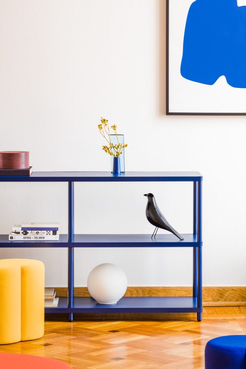 Stilt SIR3 - Regal in Blau präsentiert im Onlineshop von KAQTU Design AG. Standregal ist von Mdd