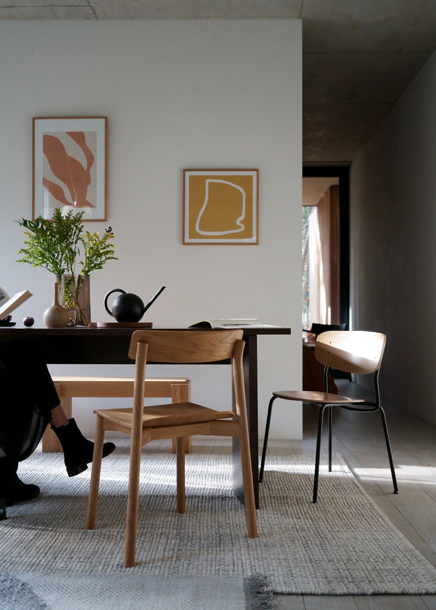 Arche ARCH02 - Stuhl in Dunkel Eiche präsentiert im Onlineshop von KAQTU Design AG. Stuhl ist von Tamo