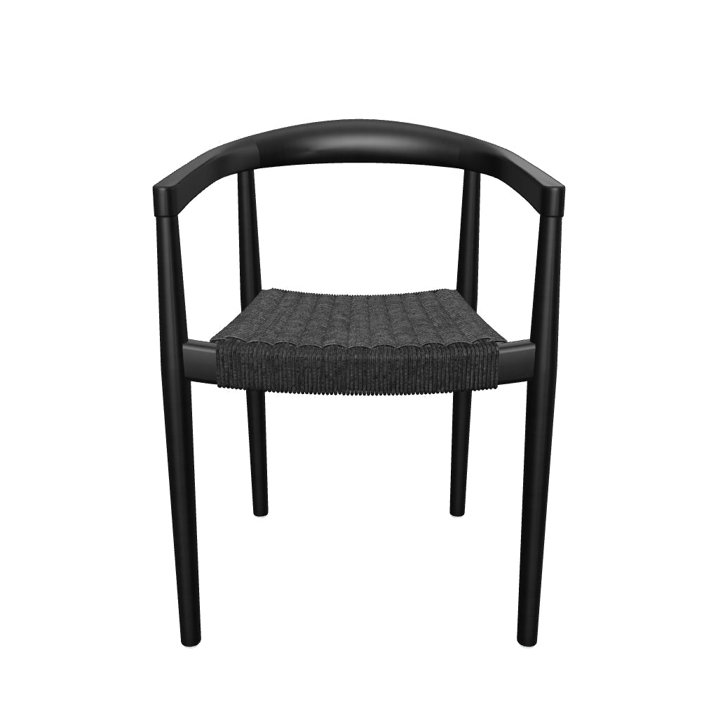 Stapelbarer Outdoor-Stuhl Ydalia aus massivem Teakholz mit schwarzem Finish und geflochtenem schwarzem Seil, ideal für moderne Außenbereiche.