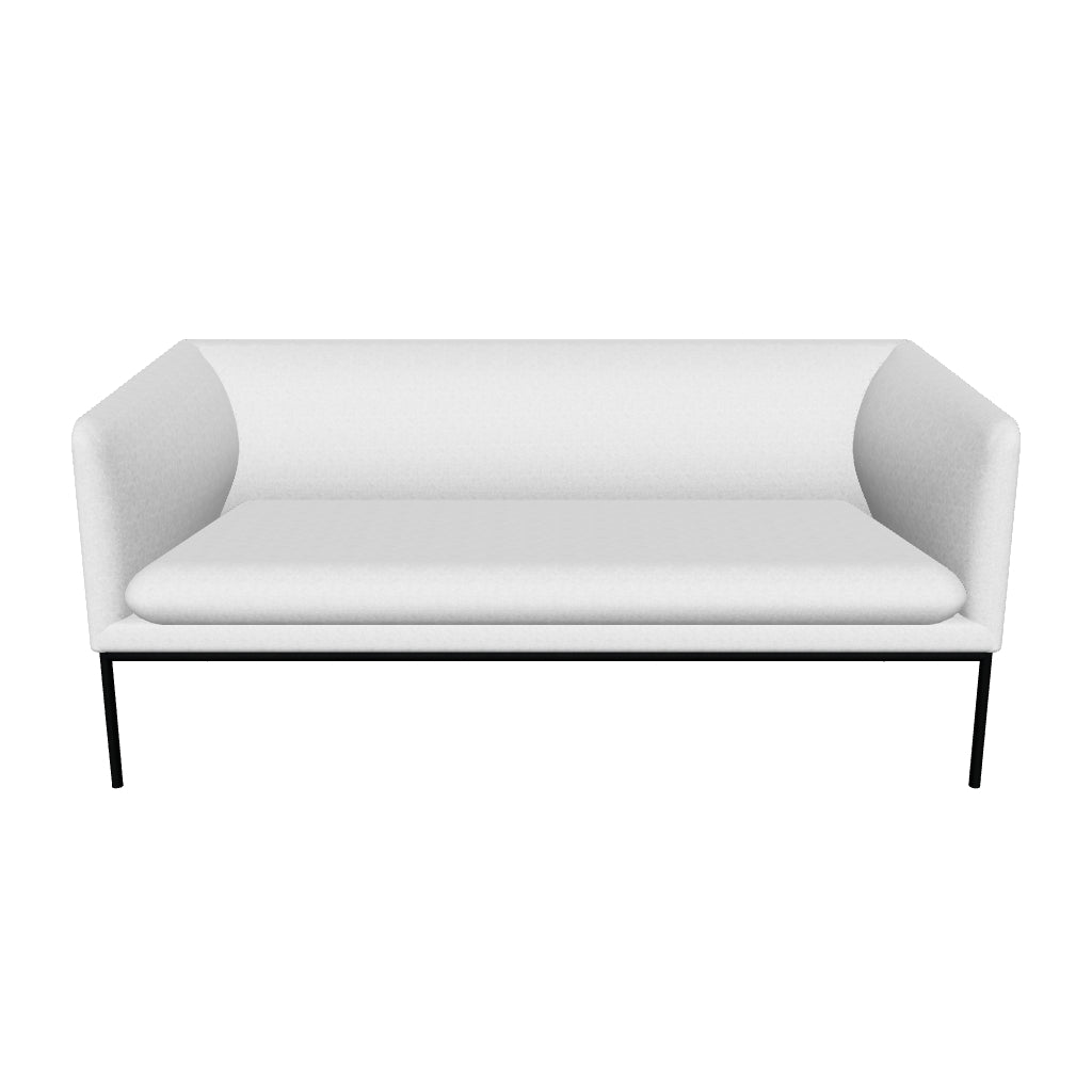 Elegantes Sofa mit wendbarem Kissen, skulpturalem Design und schwebenden Metallbeinen.