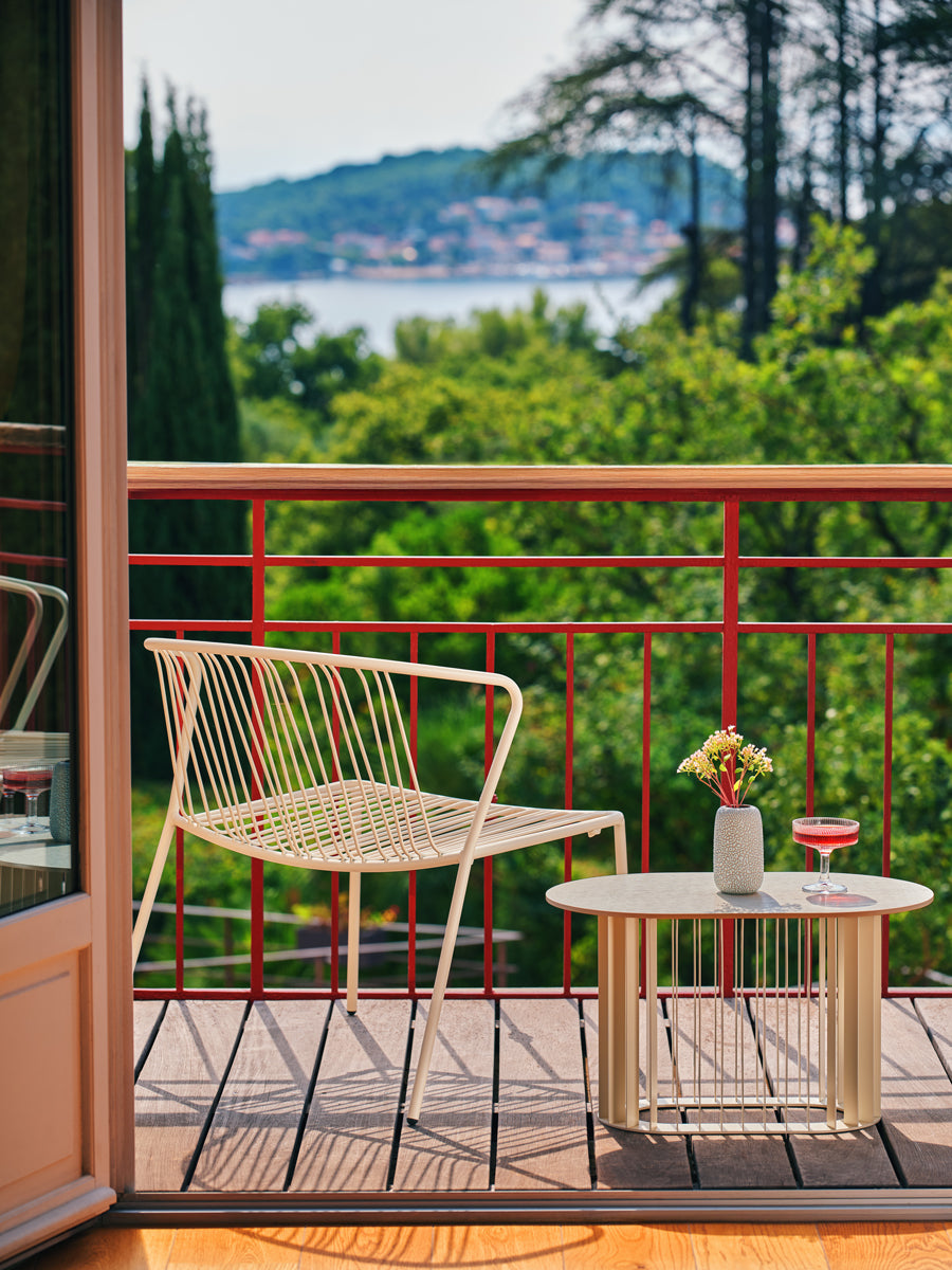 Bris BRS08 - Sessel in Ziegelrot präsentiert im Onlineshop von KAQTU Design AG. Outdoor-Sessel ist von Mdd