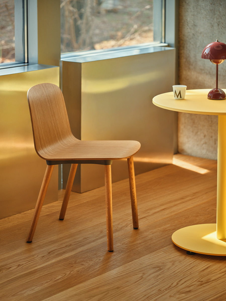 Nud ND1P14 - Stuhl aus Sperrholz mit Holzgestell in Gelb präsentiert im Onlineshop von KAQTU Design AG. Stuhl ist von Mdd