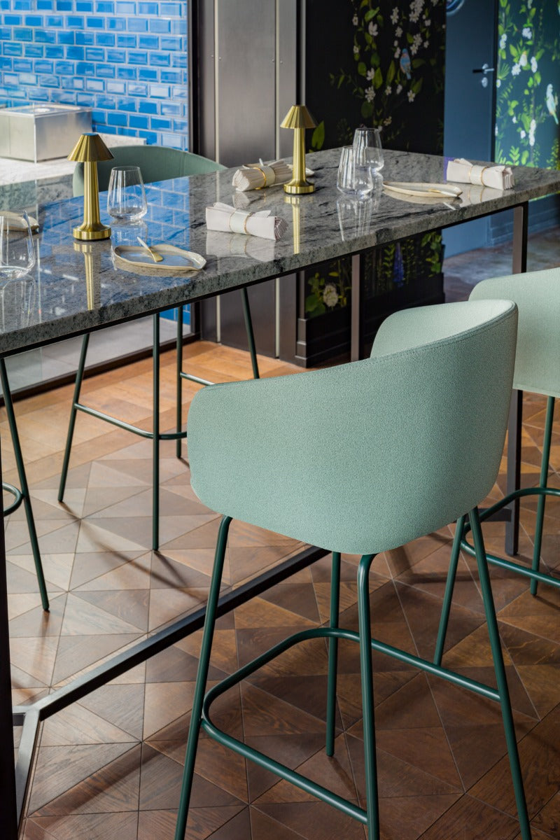 Grace GRP8 - Barhocker in Blau präsentiert im Onlineshop von KAQTU Design AG. Barhocker ist von Mdd