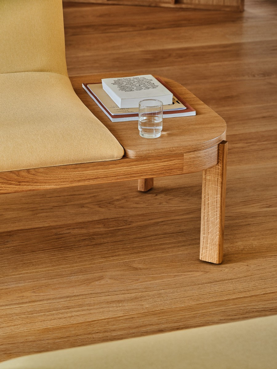 Ramp RMP324 - Bank in Grau präsentiert im Onlineshop von KAQTU Design AG. Sitzbank ist von Mdd