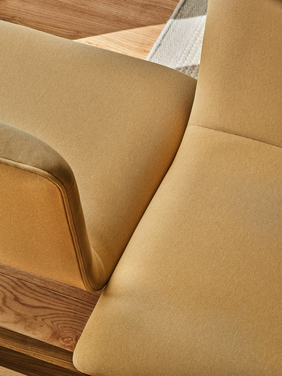 Ramp RMP232 - Bank in Grau präsentiert im Onlineshop von KAQTU Design AG. Sitzbank ist von Mdd