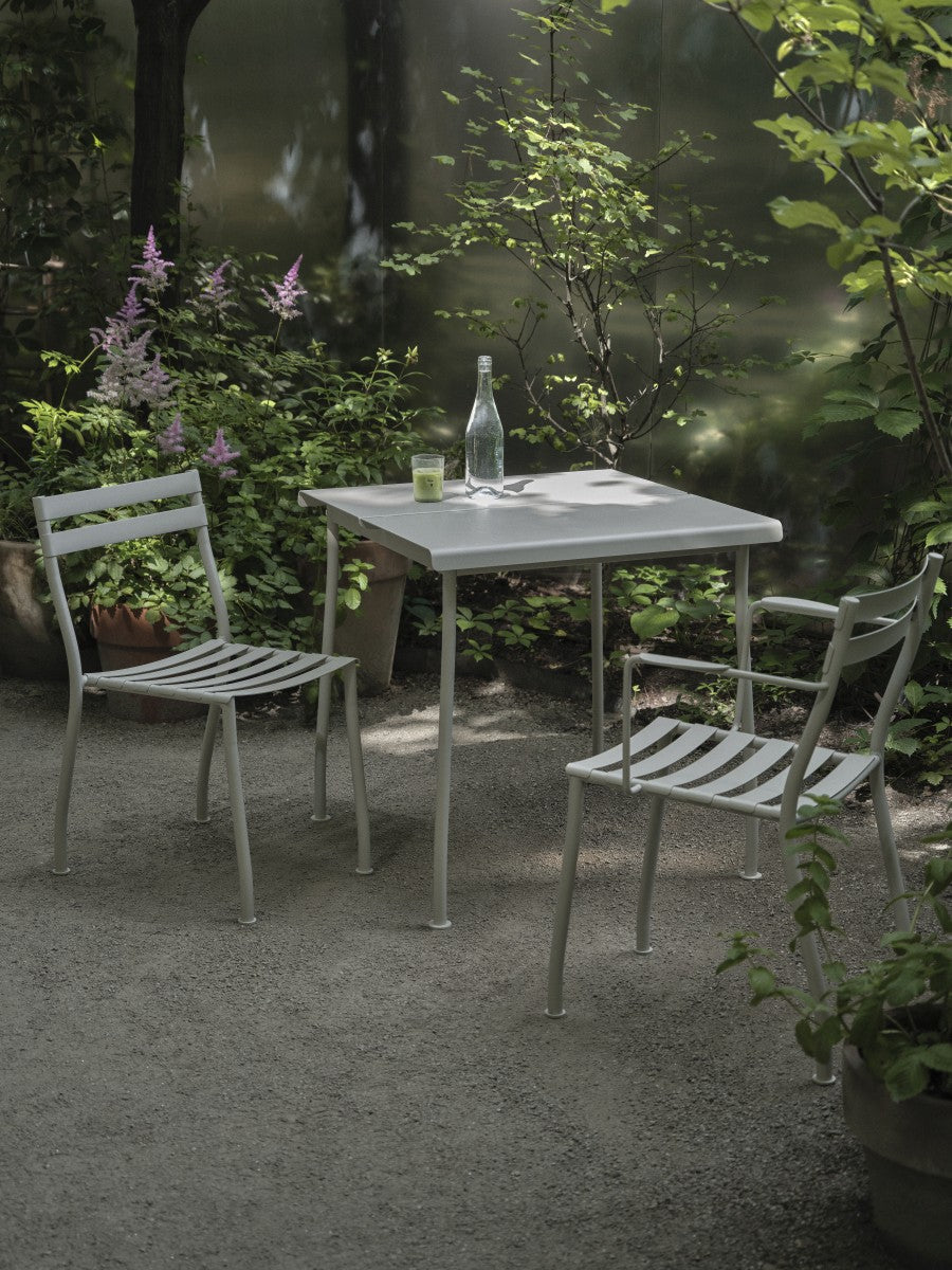 Flaner FLR04 - Cafeteriatisch in Türkis präsentiert im Onlineshop von KAQTU Design AG. Gartentisch ist von Mdd