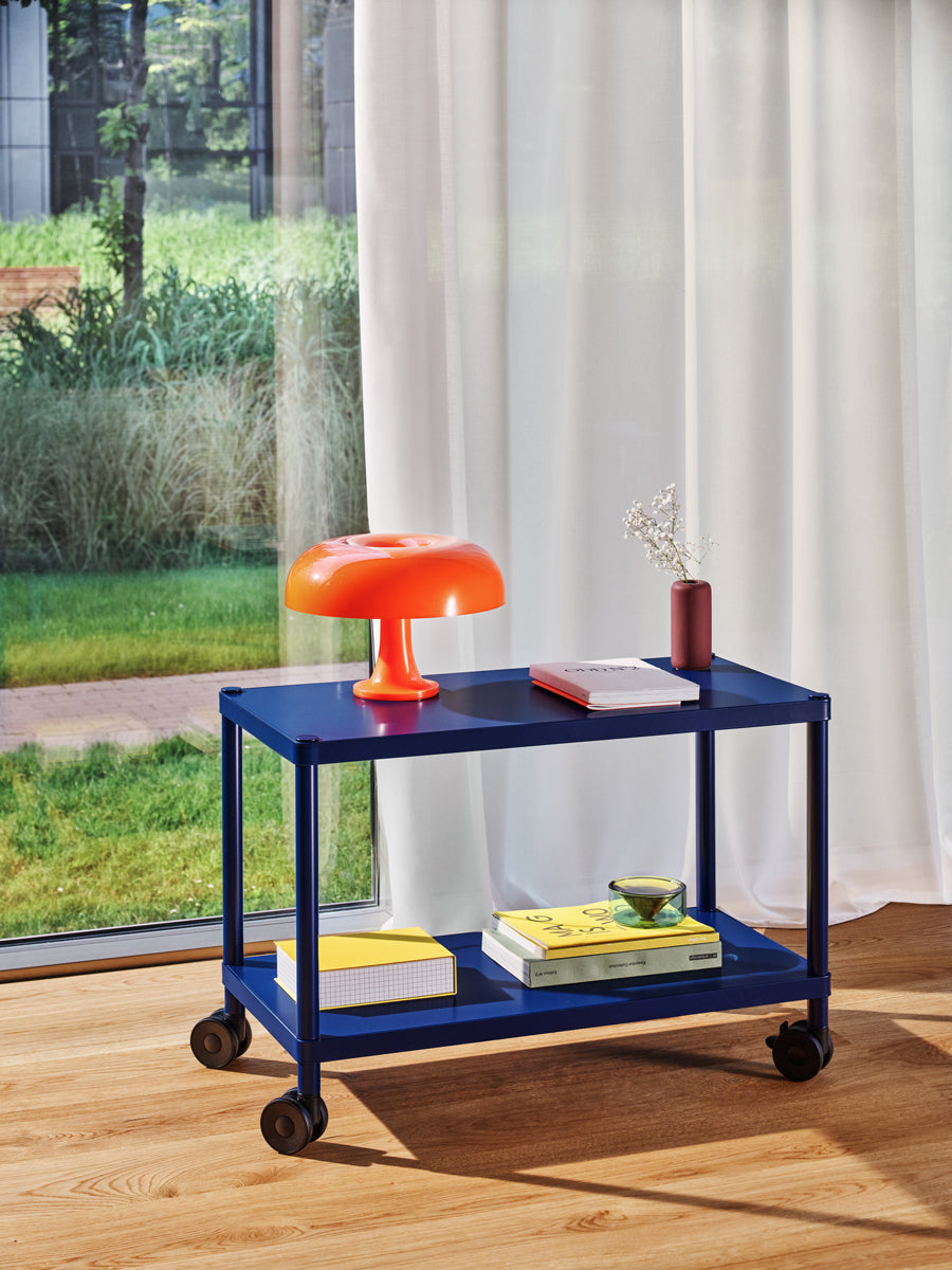 Stilt SIR24 - Regal in Blau präsentiert im Onlineshop von KAQTU Design AG. Standregal ist von Mdd