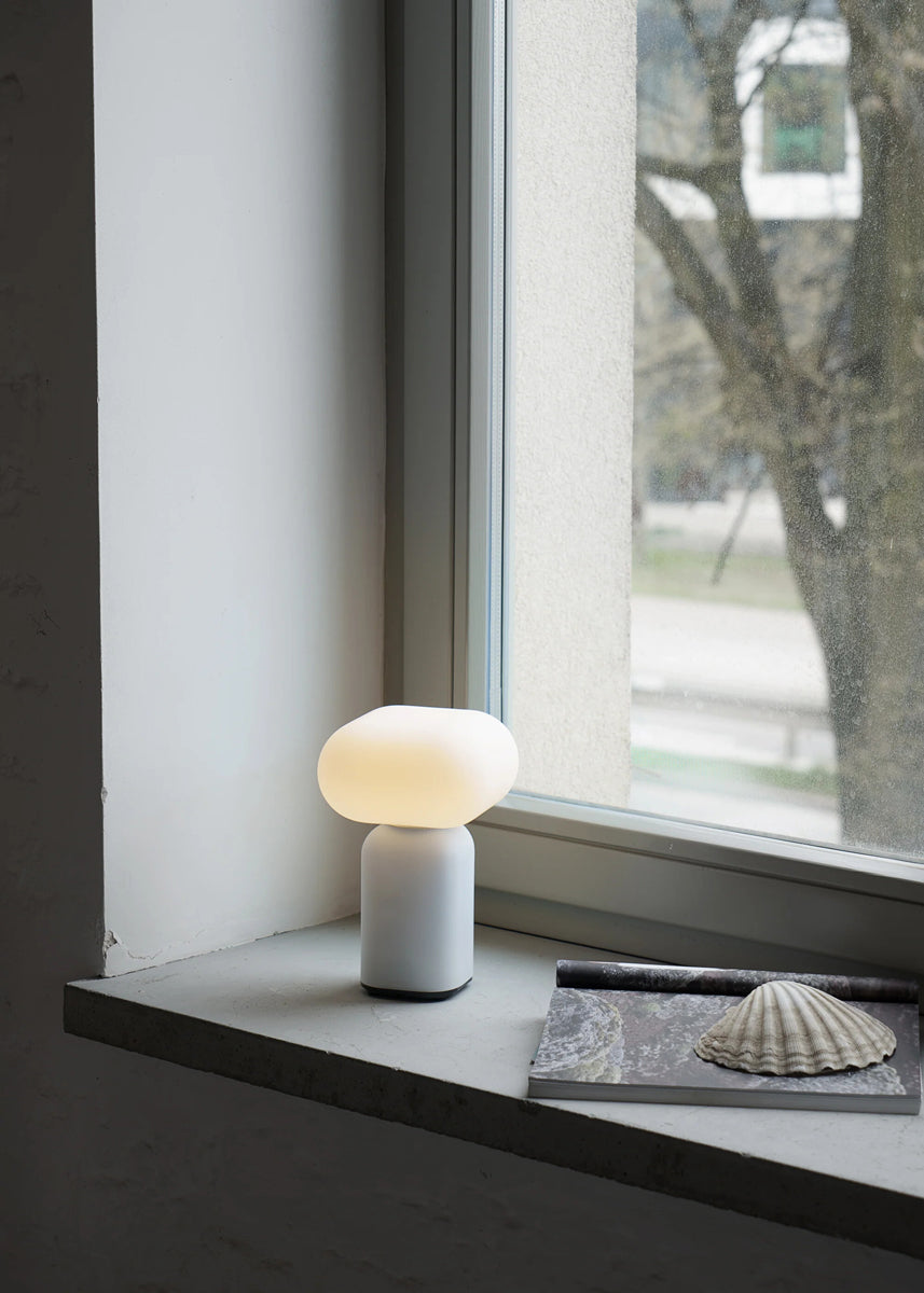 Velis VLS01 - Lampe in  präsentiert im Onlineshop von KAQTU Design AG. Tischleuchte ist von Tamo